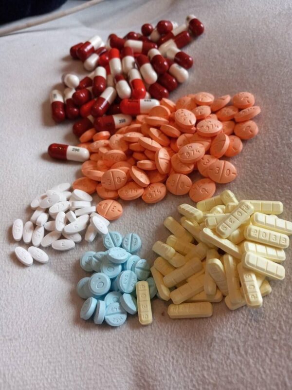 WhatsApp-Image-2022-10-31-at-14.31.21-600x800-1.jpeg Buy MDMA Pills